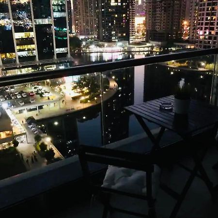 Luxury Modern Studio In Jlt With Amazing View & Rooftop Pool - Sleeps 3 Dubai Bagian luar foto