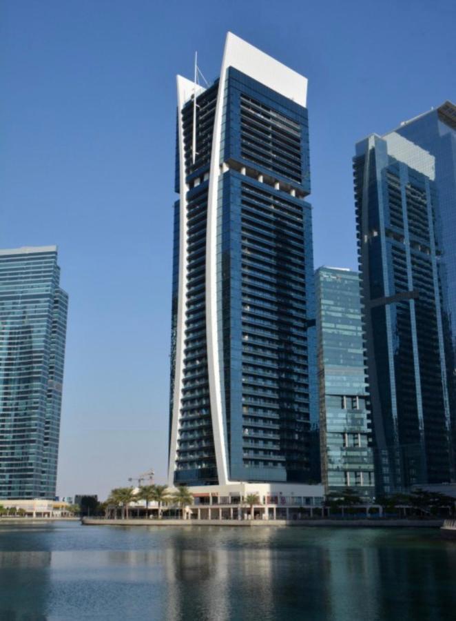 Luxury Modern Studio In Jlt With Amazing View & Rooftop Pool - Sleeps 3 Dubai Bagian luar foto